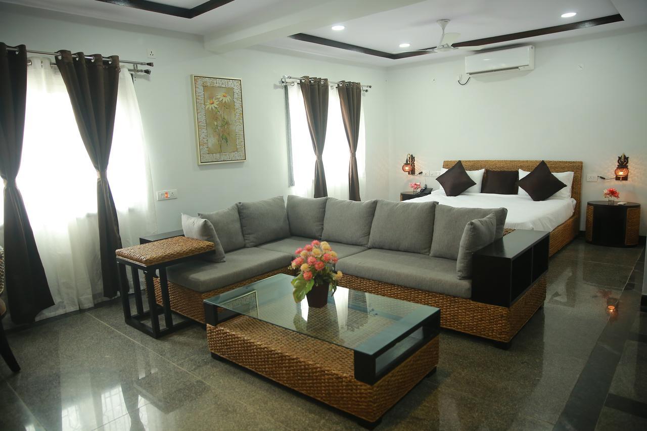 حيدر أباد Lokis Forest Inn المظهر الخارجي الصورة